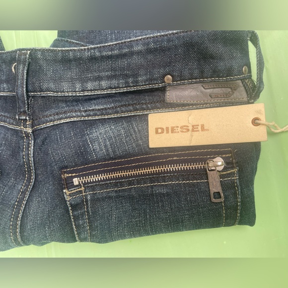 Diesel Woman’s Dark Blue Vintage CLUSH Jeans size 24 New With Tags - Picture 6 of 16